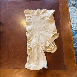 Skimms Short Left Leg Shapewear Shorts